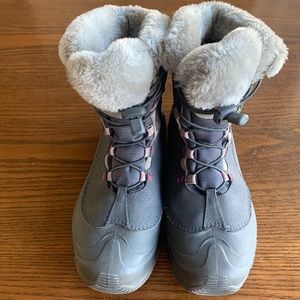 Columbia Omniheat insulated waterproof grey suede fleece top snow boots EUC